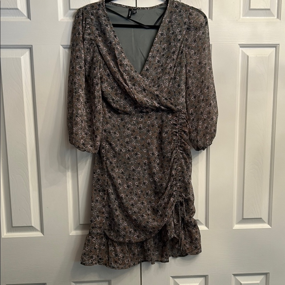 Vero Moda Brown and Black Sheath Dress with Bishop Sleeves